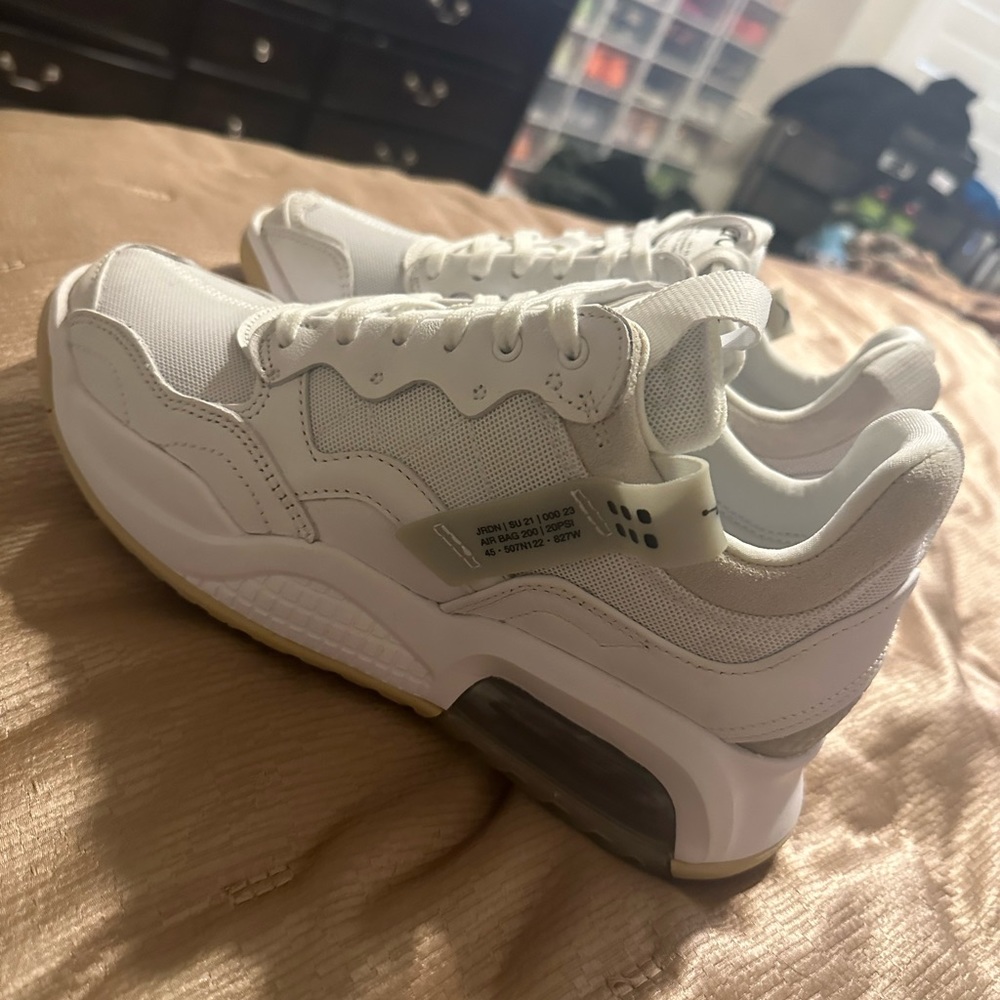 Women’s Jordan MA2